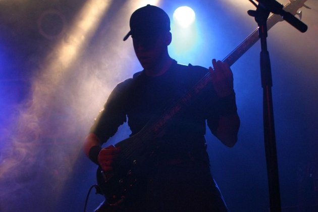 Bild NAIL Band Rock Metal Bass